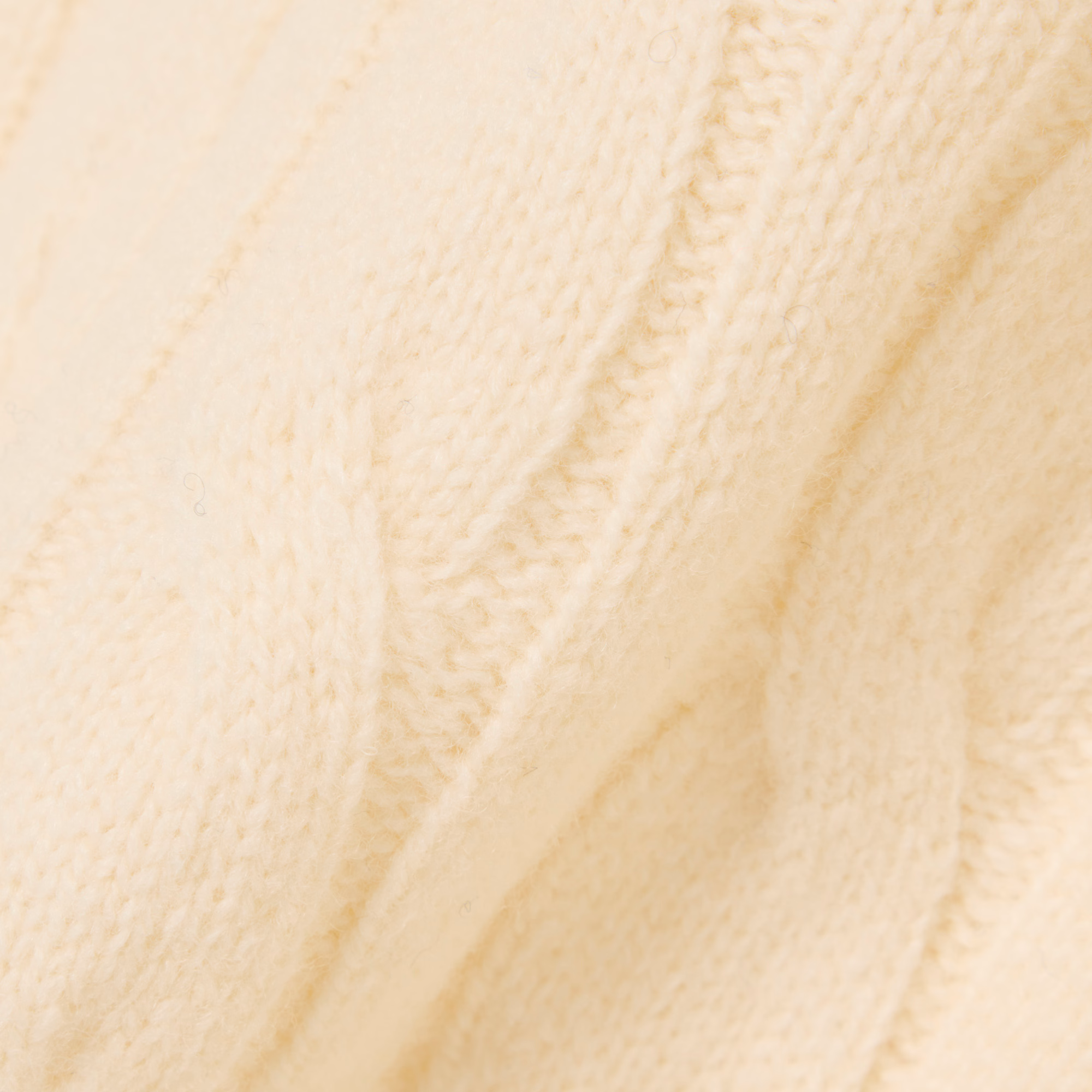 Lacoste Maglione Girocollo a Trecce in Lana Cardata AH2924-XFJ